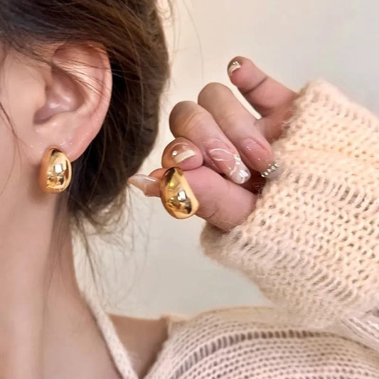 Aretes en forma de lagrimas