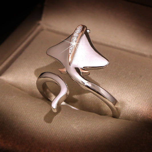 Anillo elegance en tono plateado