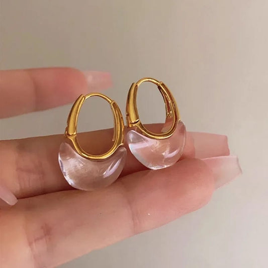 Aretes con en forma de media luna en resina