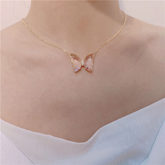 Collar en forma de mariposa rosa de cristal