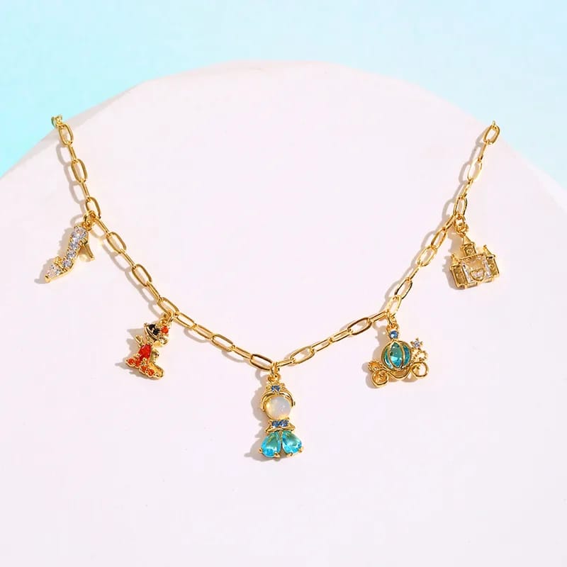 Collar inspirado en Disney con dijes de la cenicienta
